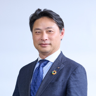 山田 譲二氏